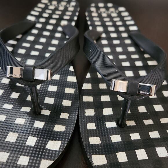 Coach Gingham Bow Black White Flip Flops Size 7 - Picture 2 of 3